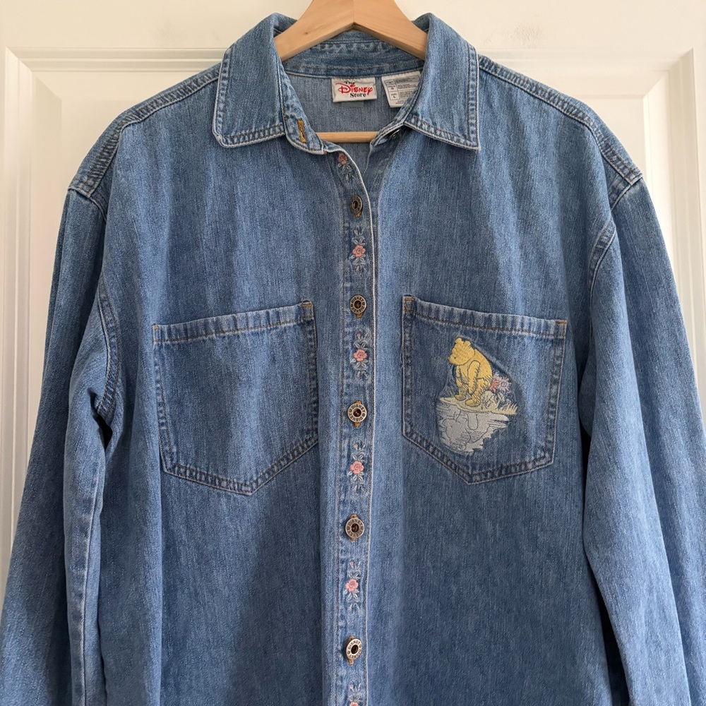 Vintage Disney Store WInnie the Pooh Embroidered Denim Shirt Floral 90s Y2K Sz L - Picture 3 of 16